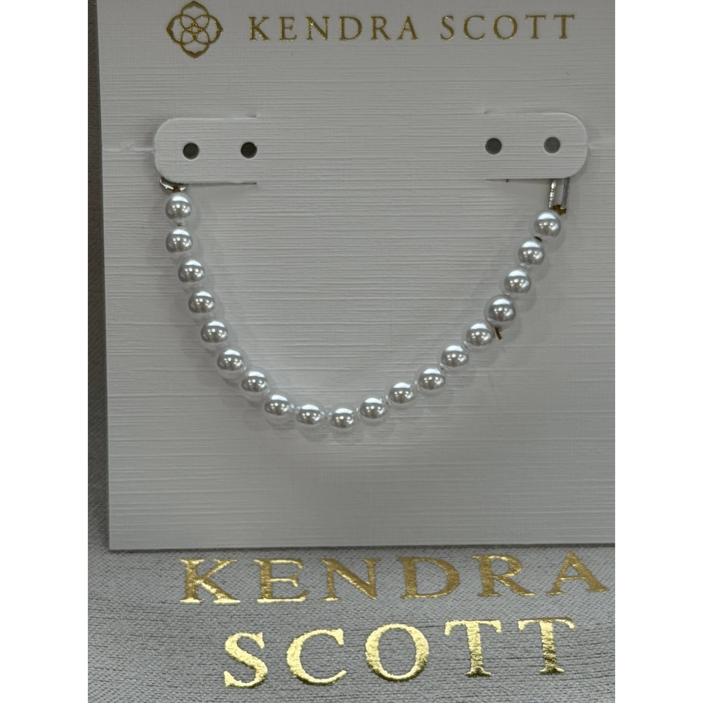 Kendra Scott white pearl bracelet